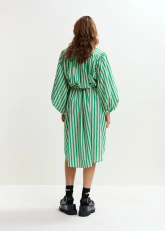 Abito ESSENTIEL ANTWERP